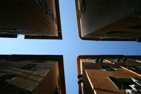 Cross roads by Aeioux
